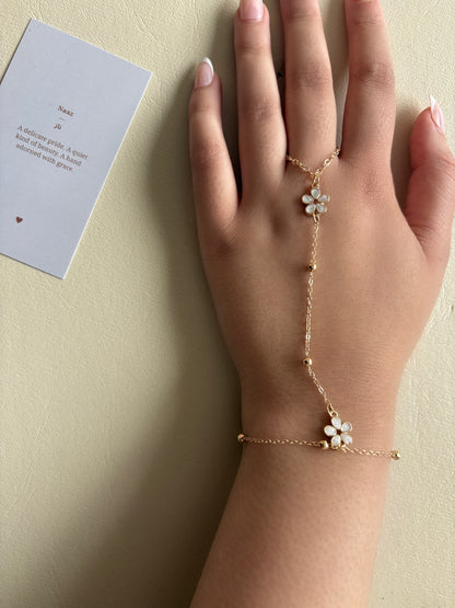 Naaz – ناز - Finger Chain